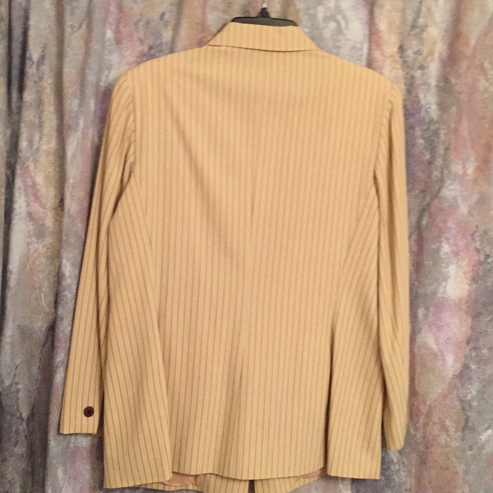 Jacket - Picture 3 of 5